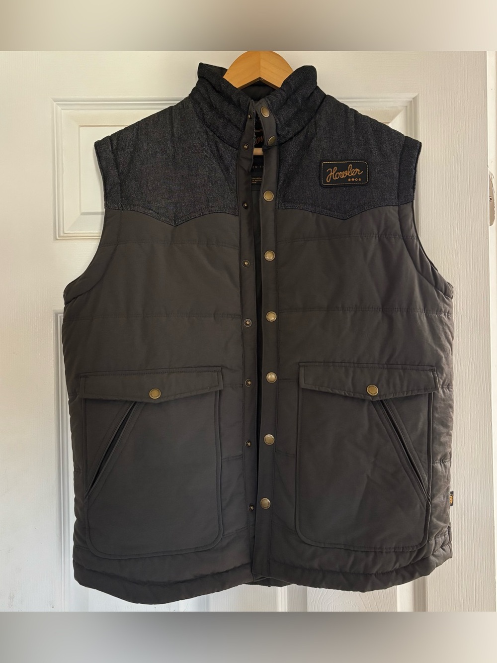 Howler Brothers Rounder Vest Black/ Slate Mens Medium